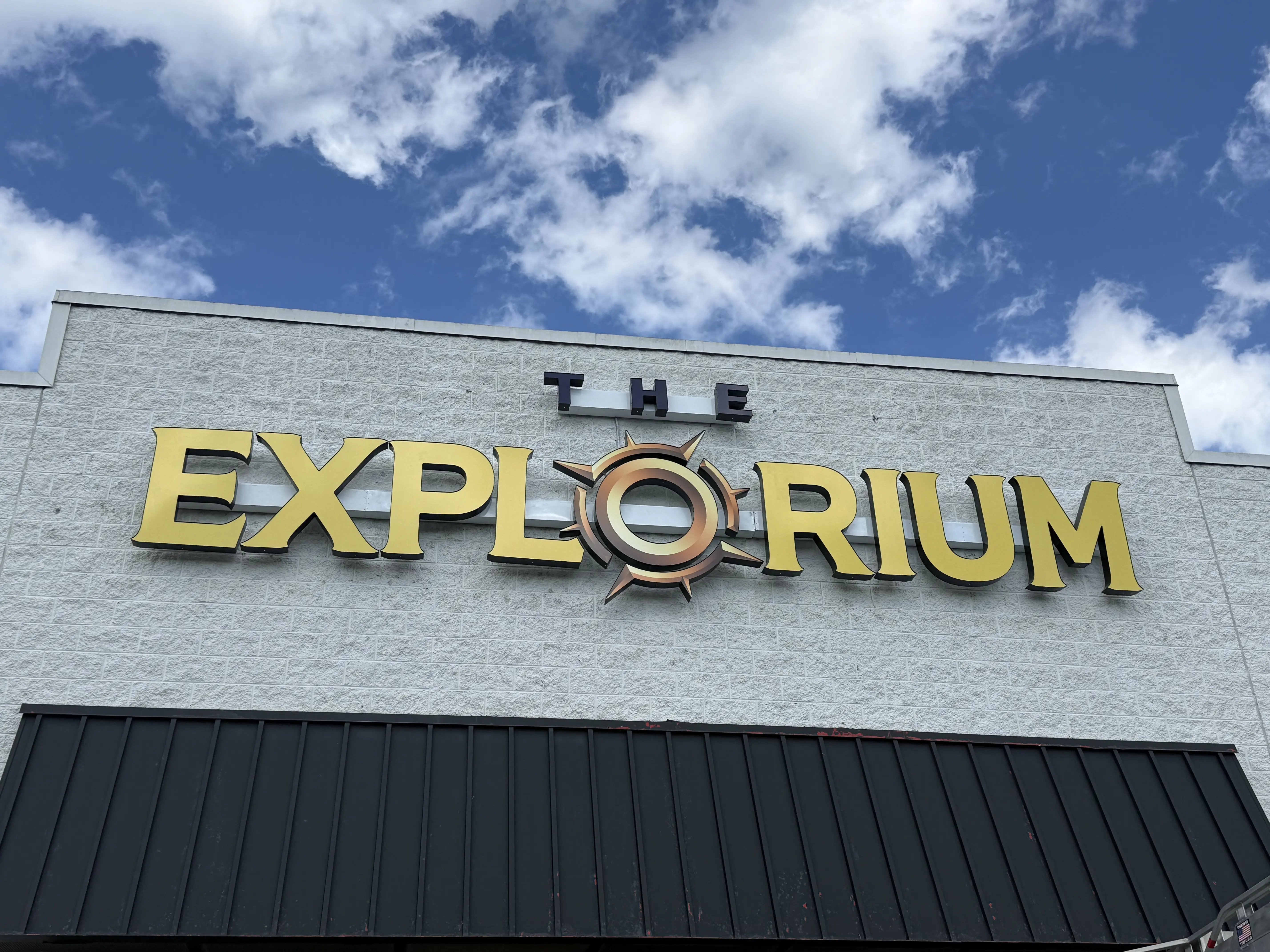 Explorium sign